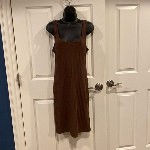 Old Navy Dresses & Skirts - Medium Old navy brown tank dresss